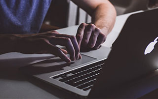 星空体育公司-冰雪季再掀热浪：1.18亿人次上雪场、跨省“雪假”成新亮点